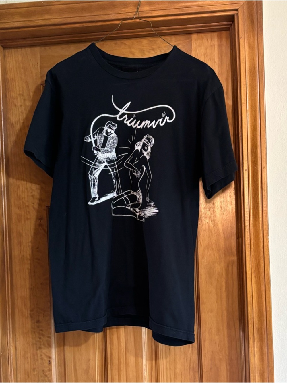Trivmvir Victoria Avt Mors RARE Black Graphic Tee vintage - Picture 9 of 11